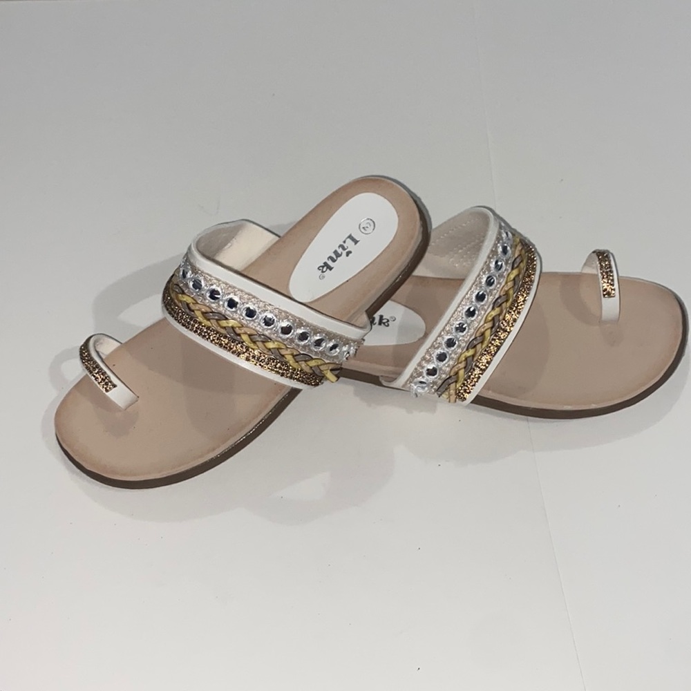 Used sandals